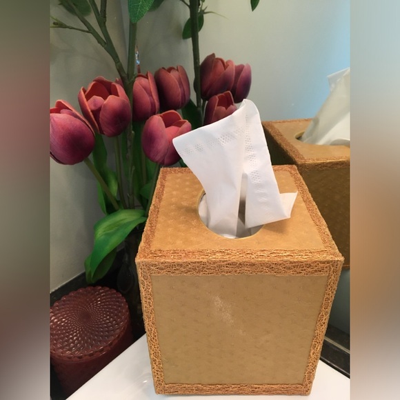 HANDMADE GOLDEN NEST THEMED TISSUE BOX - Picture 2 of 10